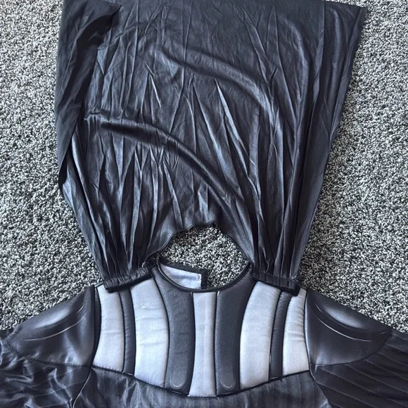 Kids Darth Vader Costume (size 7/8) - Picture 3 of 7